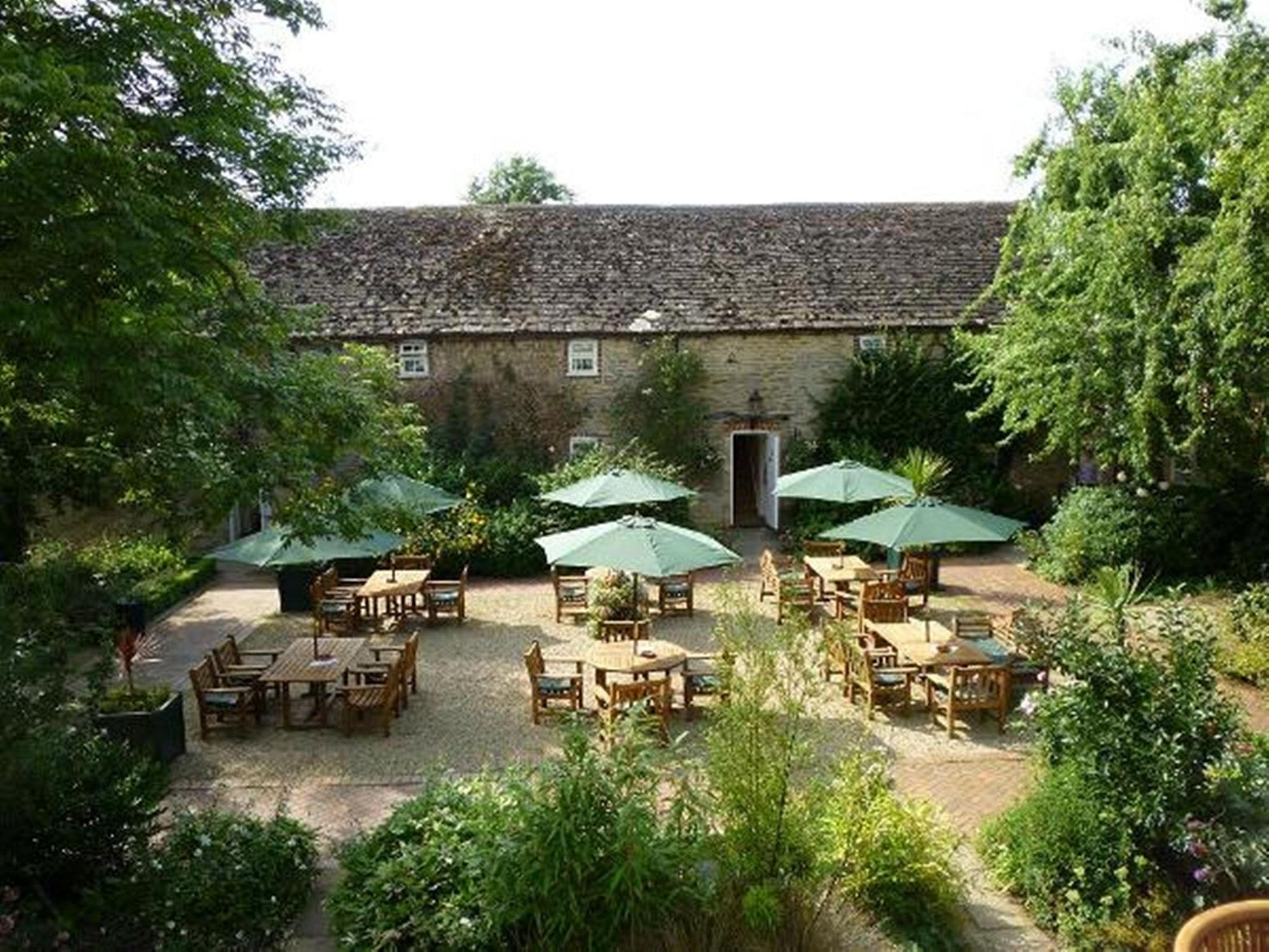 Barnsdale Lodge Hotel And Restaurant Oakham Exterior photo