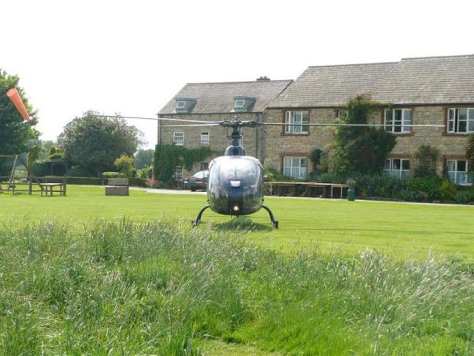 Barnsdale Lodge Hotel And Restaurant Oakham Exterior photo